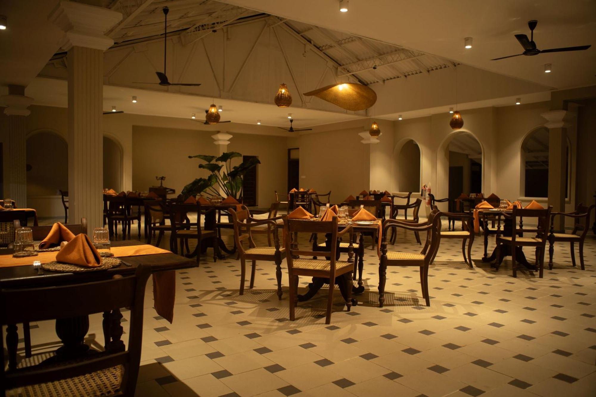 Neevana Hotel Hikkaduwa Εξωτερικό φωτογραφία